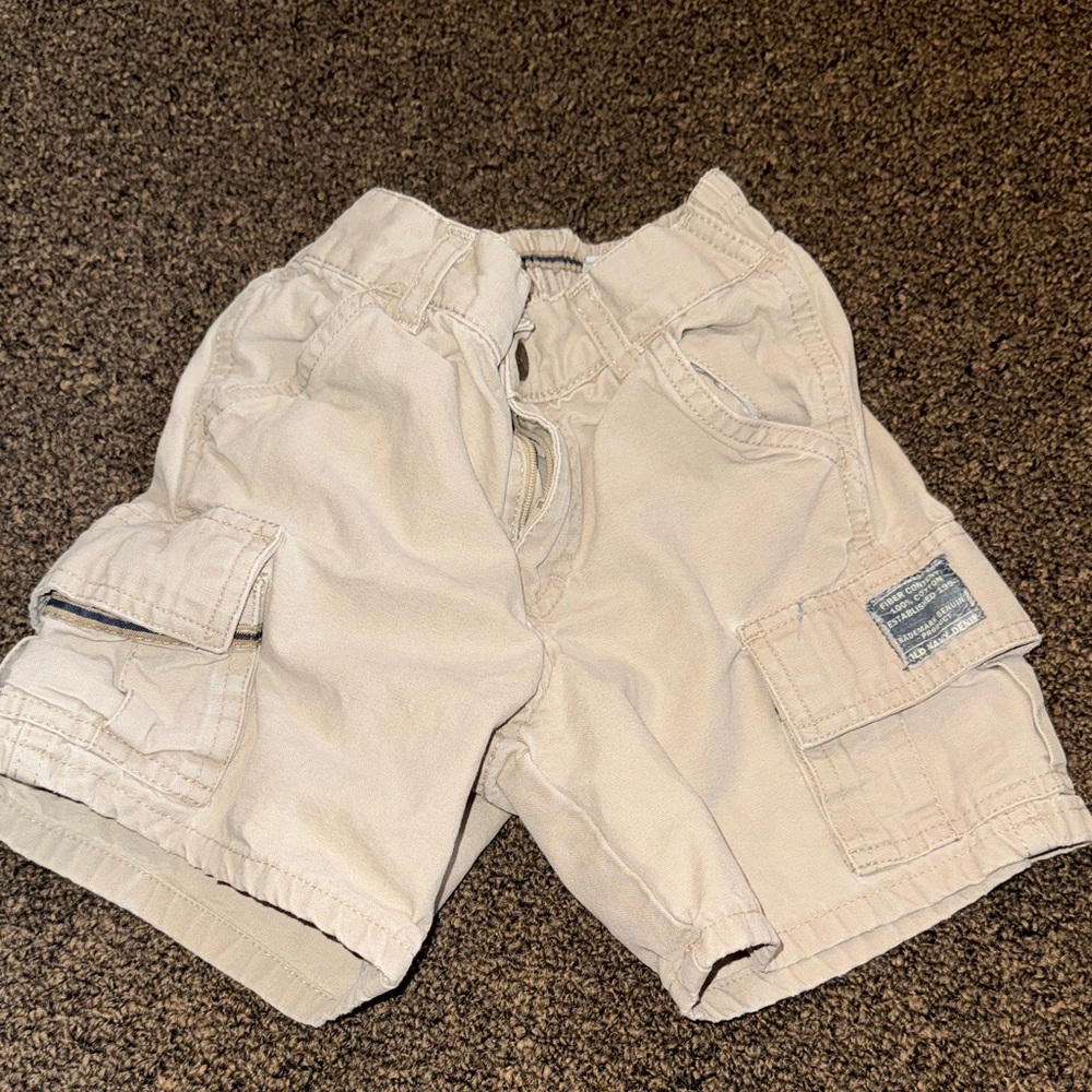 Old Navy Kids Cargo Shorts in Beige